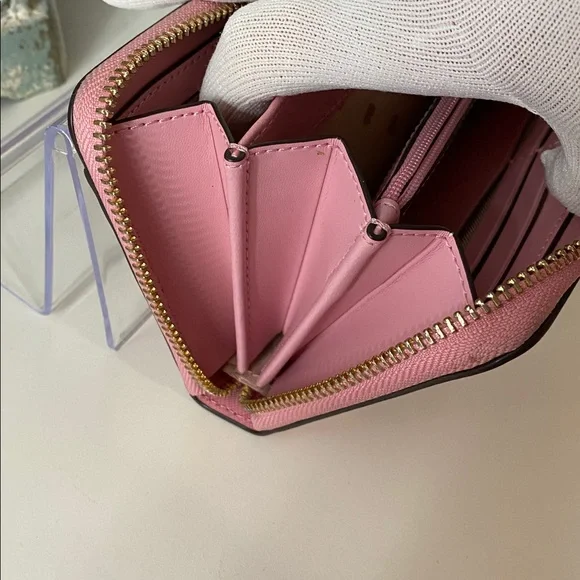 Kate Spade Wallet with Mickey Mouse - Picture 7 of 10